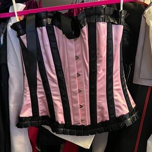 Chic Pink and Black Lace-Up Corset